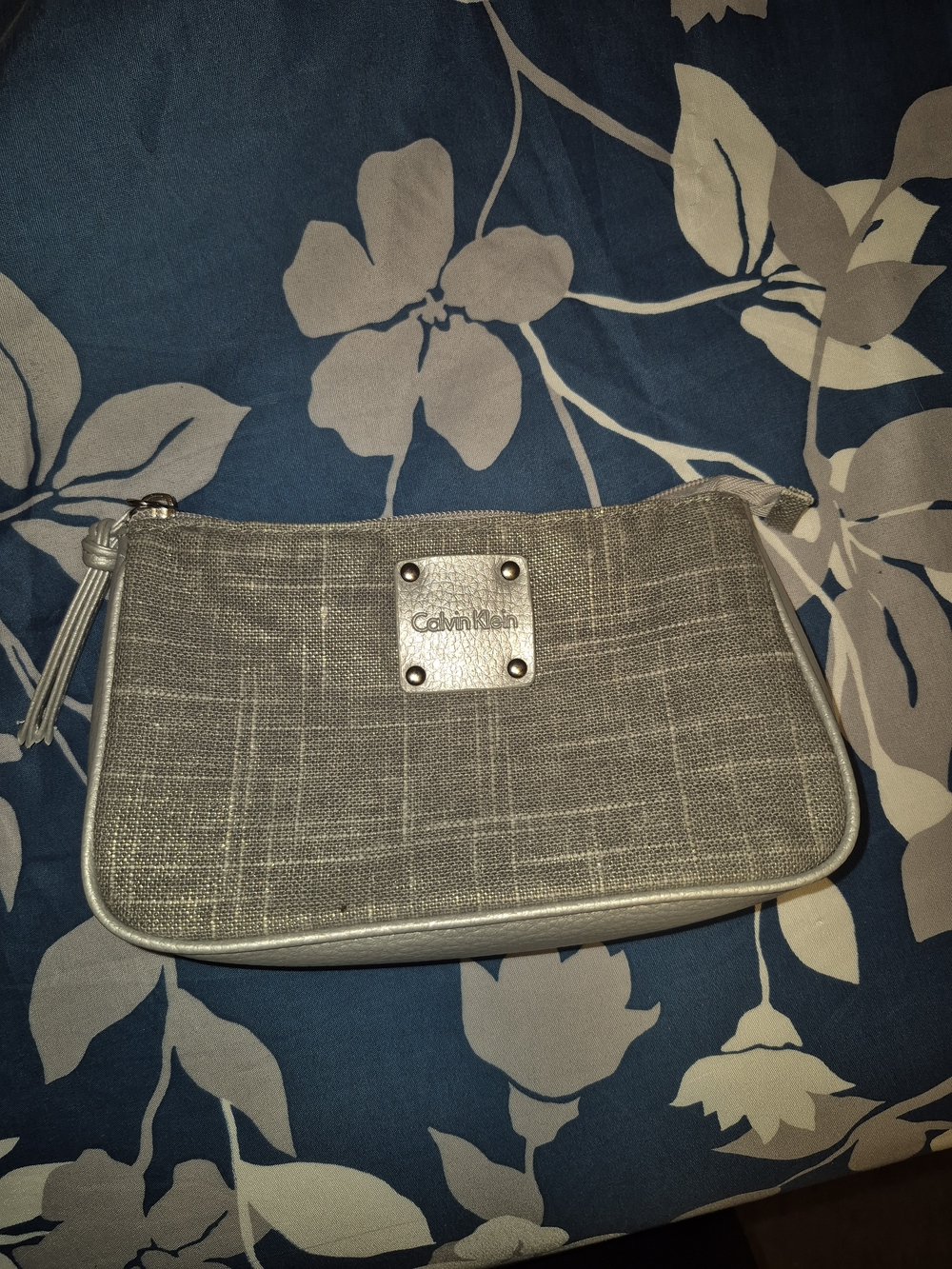 Calvin Klein Metallic Silver Textured Wristlet Clutch